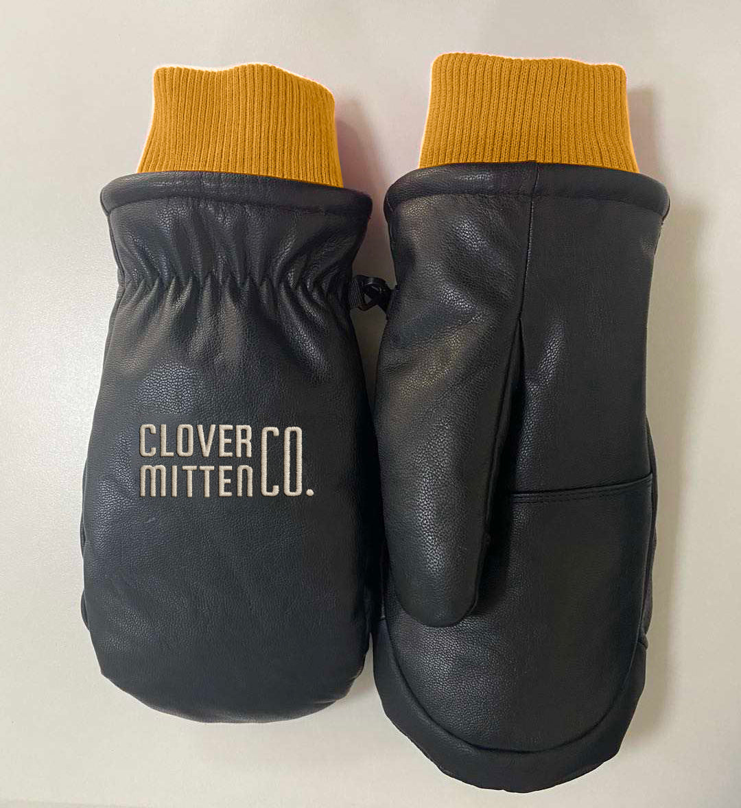 Clover Mitten // AVAILABLE SOON!